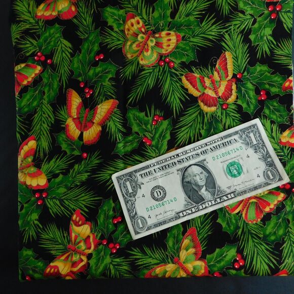 Christmas Cotton Fabric Traditions Quilting Butterflies Holly Black Green 2.6 yd - Picture 5 of 8